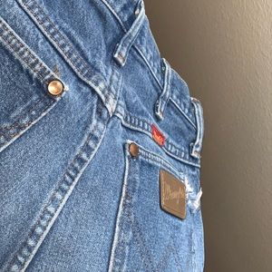 High Waisted Wrangler Shorts!